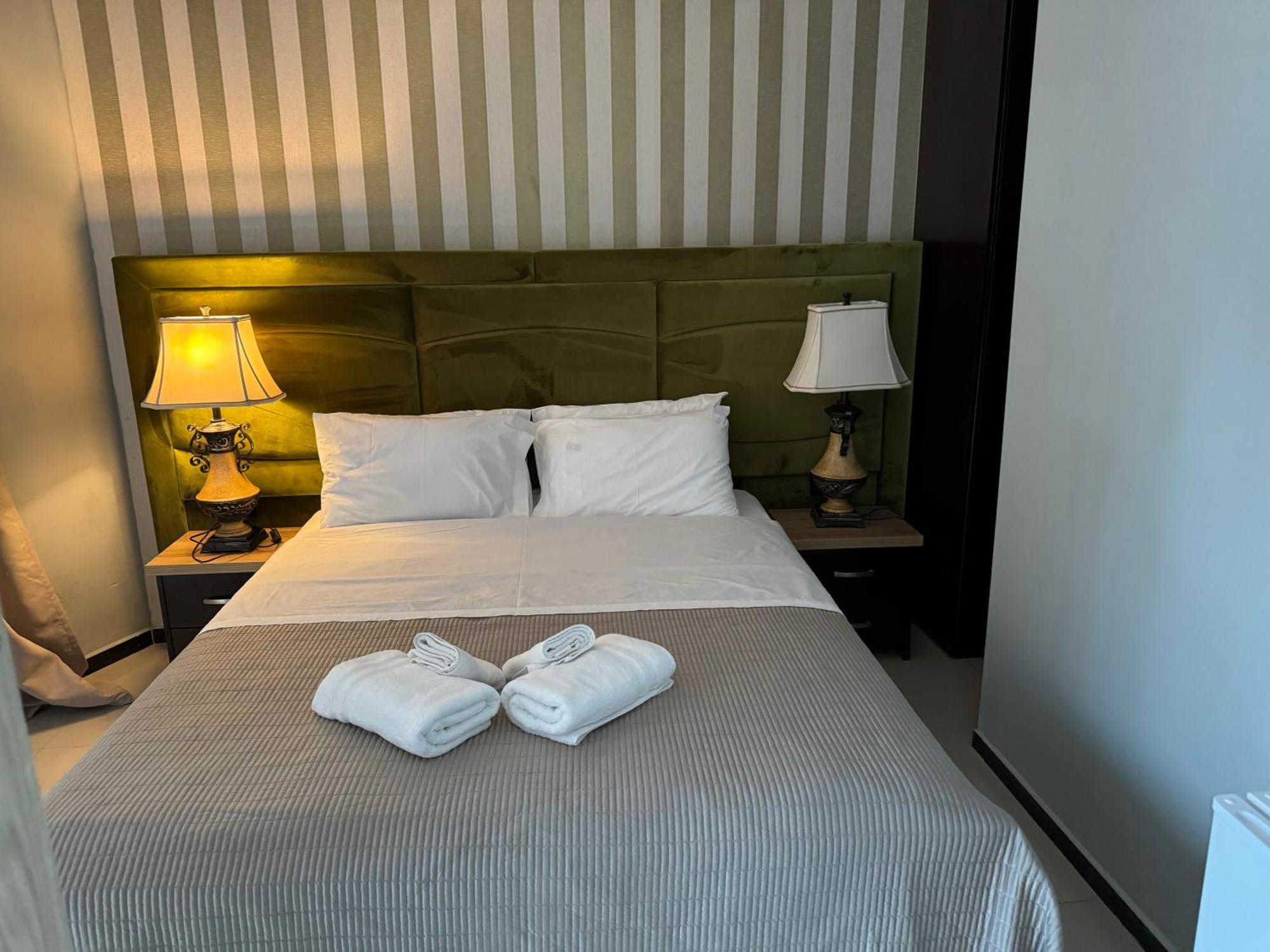 Hotel Royal Saranda Dış mekan fotoğraf